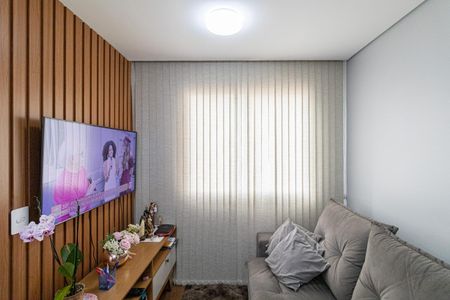 Sala de apartamento para alugar com 2 quartos, 34m² em Cidade Patriarca, São Paulo