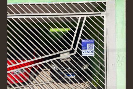 Casa à venda com 112m², 3 quartos e 2 vagas Casa à venda com 112m², 3 quartos e 2 vagasplaca