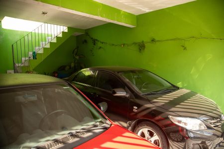 Casa à venda com 112m², 3 quartos e 2 vagas Casa à venda com 112m², 3 quartos e 2 vagasGaragem