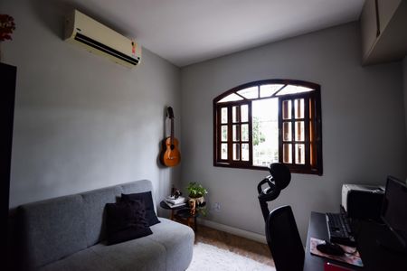 Casa de condomínio à venda com 1000m², 4 quartos e 2 vagas Casa de condomínio à venda com 1000m², 4 quartos e 2 vagasQuarto 1