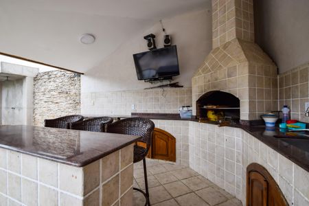 Casa de condomínio à venda com 1000m², 4 quartos e 2 vagas Casa de condomínio à venda com 1000m², 4 quartos e 2 vagasÁrea gourmet