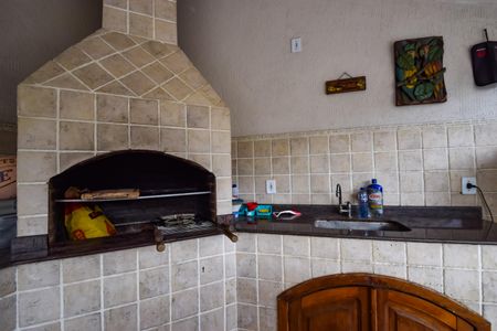 Casa de condomínio à venda com 1000m², 4 quartos e 2 vagas Casa de condomínio à venda com 1000m², 4 quartos e 2 vagasÁrea gourmet