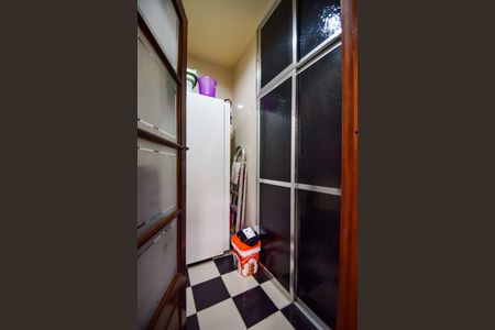 Casa de condomínio à venda com 1000m², 4 quartos e 2 vagas Casa de condomínio à venda com 1000m², 4 quartos e 2 vagasQuarto de Serviço