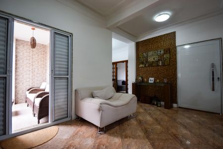 Casa de condomínio à venda com 1000m², 4 quartos e 2 vagas Casa de condomínio à venda com 1000m², 4 quartos e 2 vagasSala