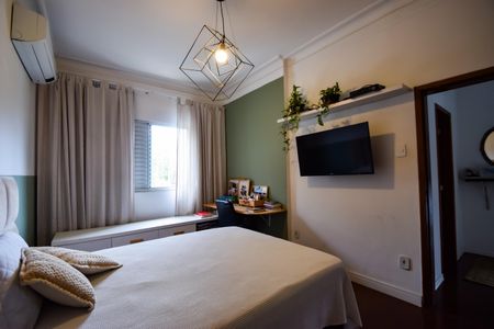 Casa de condomínio à venda com 1000m², 4 quartos e 2 vagas Casa de condomínio à venda com 1000m², 4 quartos e 2 vagasQuarto 3