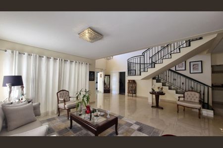 Casa de condomínio à venda com 410m², 5 quartos e 7 vagas
