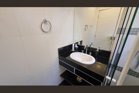 Casa de condomínio à venda com 410m², 5 quartos e 7 vagas