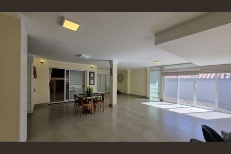 Casa de condomínio à venda com 410m², 5 quartos e 7 vagas