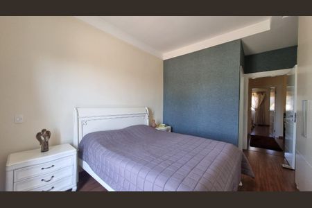 Casa de condomínio à venda com 410m², 5 quartos e 7 vagas