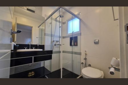 Casa de condomínio à venda com 410m², 5 quartos e 7 vagas