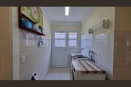 Casa de condomínio à venda com 410m², 5 quartos e 7 vagas