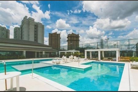 Apartamento à venda com 68m², 2 quartos e 1 vaga