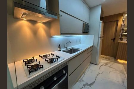 Apartamento à venda com 68m², 2 quartos e 1 vaga
