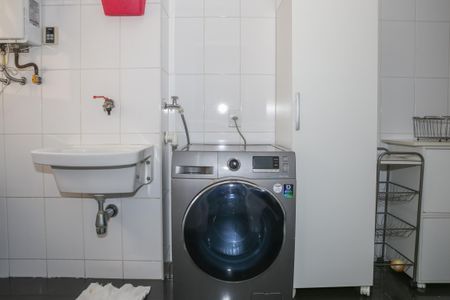 Apartamento à venda com 148m², 3 quartos e 2 vagas Apartamento à venda com 148m², 3 quartos e 2 vagasÁrea de Serviço