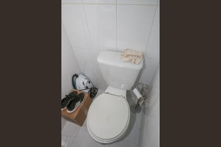 Apartamento à venda com 148m², 3 quartos e 2 vagas Apartamento à venda com 148m², 3 quartos e 2 vagasBanheiro de Serviço