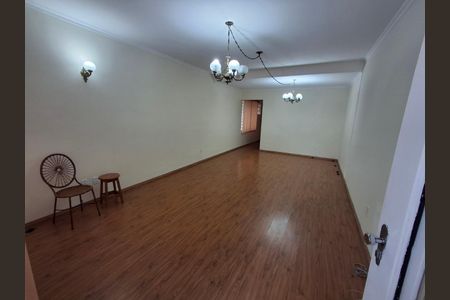Casa à venda com 160m², 3 quartos e 2 vagas Casa à venda com 160m², 3 quartos e 2 vagasFoto 05