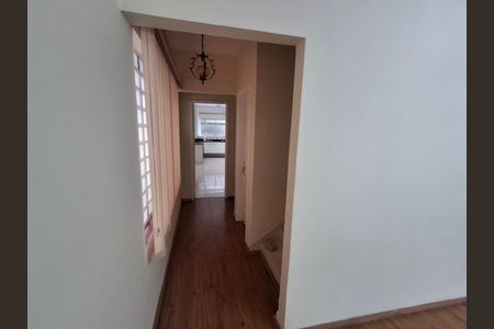 Casa à venda com 160m², 3 quartos e 2 vagas Casa à venda com 160m², 3 quartos e 2 vagasFoto 08