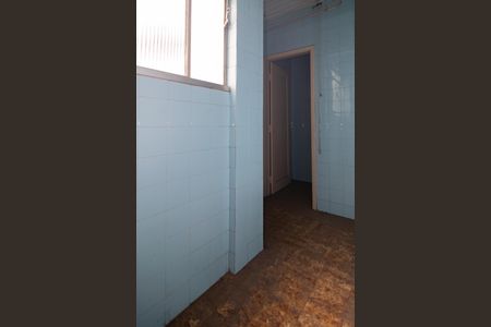 Apartamento à venda com 142m², 2 quartos e sem vaga Apartamento à venda com 142m², 2 quartos e sem vagaBanheiro de Serviço