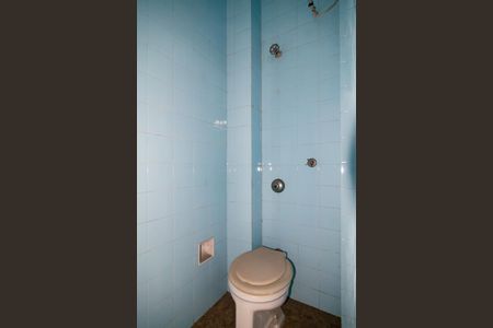 Apartamento à venda com 142m², 2 quartos e sem vaga Apartamento à venda com 142m², 2 quartos e sem vagaBanheiro de Serviço