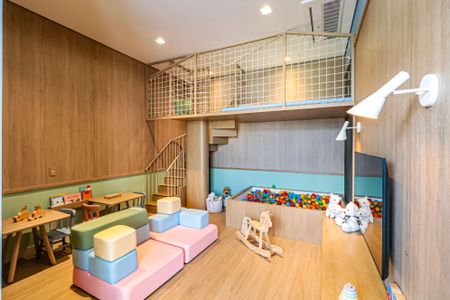 Apartamento à venda com 113m², 3 quartos e 2 vagas Apartamento à venda com 113m², 3 quartos e 2 vagasÁrea comum - Brinquedoteca