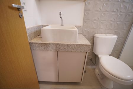 Apartamento para alugar com 61m², 2 quartos e 1 vaga Apartamento para alugar com 61m², 2 quartos e 1 vagaBanheiro do Quarto 3