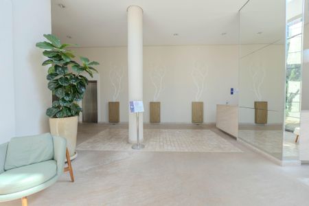 Apartamento à venda com 42m², 1 quarto e 1 vagaHall de entrada