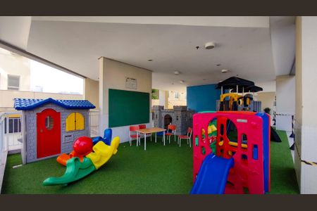 Apartamento à venda com 67m², 2 quartos e 1 vaga Apartamento à venda com 67m², 2 quartos e 1 vagaÁrea comum - Playground