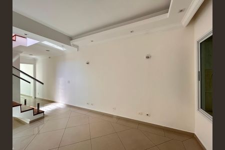Casa à venda com 145m², 3 quartos e 2 vagasSala