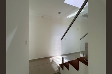 Casa à venda com 145m², 3 quartos e 2 vagas Casa à venda com 145m², 3 quartos e 2 vagasSala