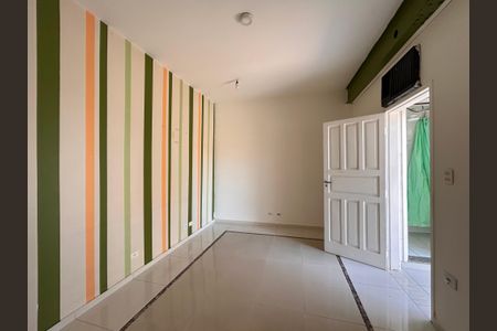 Casa à venda com 145m², 3 quartos e 2 vagas Casa à venda com 145m², 3 quartos e 2 vagasQuarto de Serviço