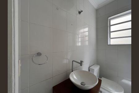Casa à venda com 145m², 3 quartos e 2 vagas Casa à venda com 145m², 3 quartos e 2 vagasLavabo
