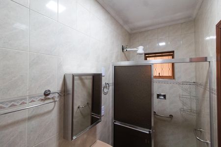 Casa à venda com 202m², 3 quartos e 6 vagas Casa à venda com 202m², 3 quartos e 6 vagasBanheiro da Suíte