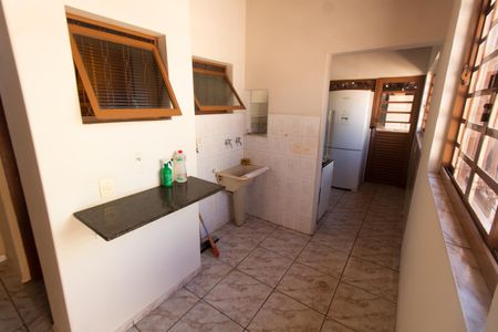 Casa à venda com 202m², 3 quartos e 6 vagas Casa à venda com 202m², 3 quartos e 6 vagasÁrea de Serviço