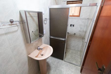 Casa à venda com 202m², 3 quartos e 6 vagas Casa à venda com 202m², 3 quartos e 6 vagasBanheiro da Suíte