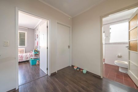 Casa para alugar com 190m², 3 quartos e 2 vagasCorredor