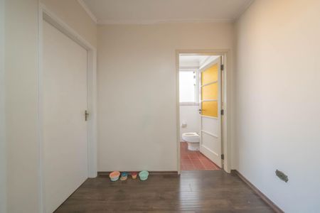 Casa para alugar com 190m², 3 quartos e 2 vagasCorredor