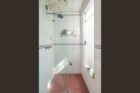 Casa para alugar com 190m², 3 quartos e 2 vagasBanheiro Social