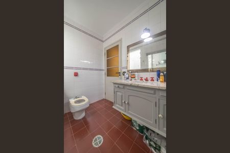 Casa para alugar com 190m², 3 quartos e 2 vagasBanheiro Social