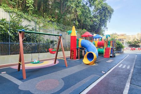 Apartamento à venda com 50m², 1 quarto e 1 vaga Apartamento à venda com 50m², 1 quarto e 1 vagaÁrea comum - parquinho