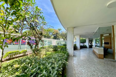 Apartamento à venda com 180m², 4 quartos e 1 vagaFachada