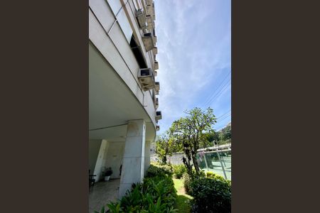 Apartamento à venda com 180m², 4 quartos e 1 vagaFachada
