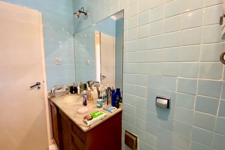 Apartamento à venda com 180m², 4 quartos e 1 vagaBanheiro 2