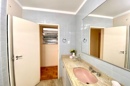 Apartamento à venda com 180m², 4 quartos e 1 vagaBanheiro 1