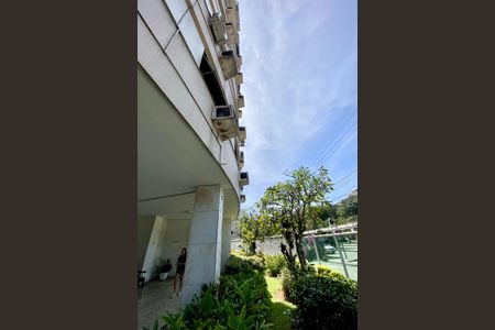 Apartamento à venda com 180m², 4 quartos e 1 vagaFachada