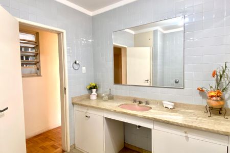 Apartamento à venda com 180m², 4 quartos e 1 vagaBanheiro 1