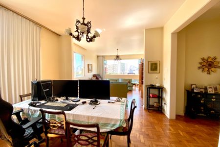 Apartamento à venda com 180m², 4 quartos e 1 vagaSala