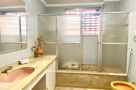 Apartamento à venda com 180m², 4 quartos e 1 vagaBanheiro 1