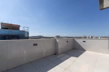 Apartamento à venda com 170m², 4 quartos e 2 vagas Apartamento à venda com 170m², 4 quartos e 2 vagasCobertura