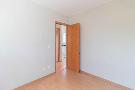 Quarto 1 de apartamento à venda com 2 quartos, 41m² em Cavalhada, Porto Alegre