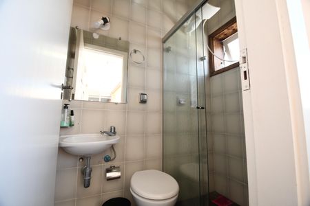 Casa à venda com 390m², 4 quartos e 4 vagasBanheiro de serviço 2